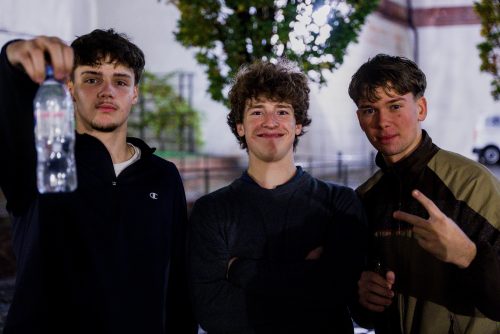 20251007 214115 F64E8A41