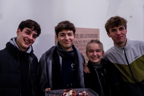 20251007 214438 030E573C