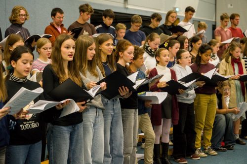 20251010 095002 2758E373