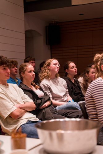 20251010 190004 37995D71