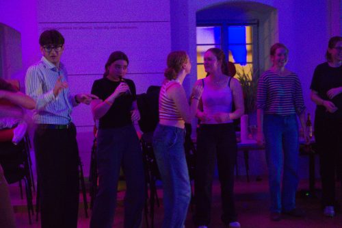 20251010 213007 D537AB95