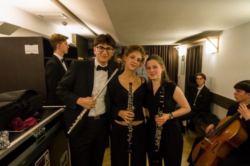 20251011 172055 836FF013